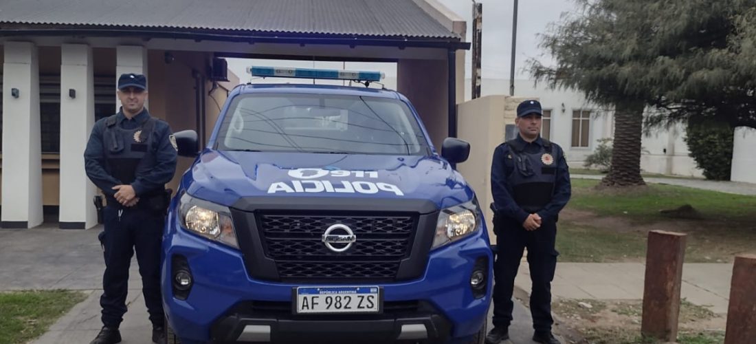 Buchardo y Villa Valeria recibieron camionetas cero kilómetro para la Policía