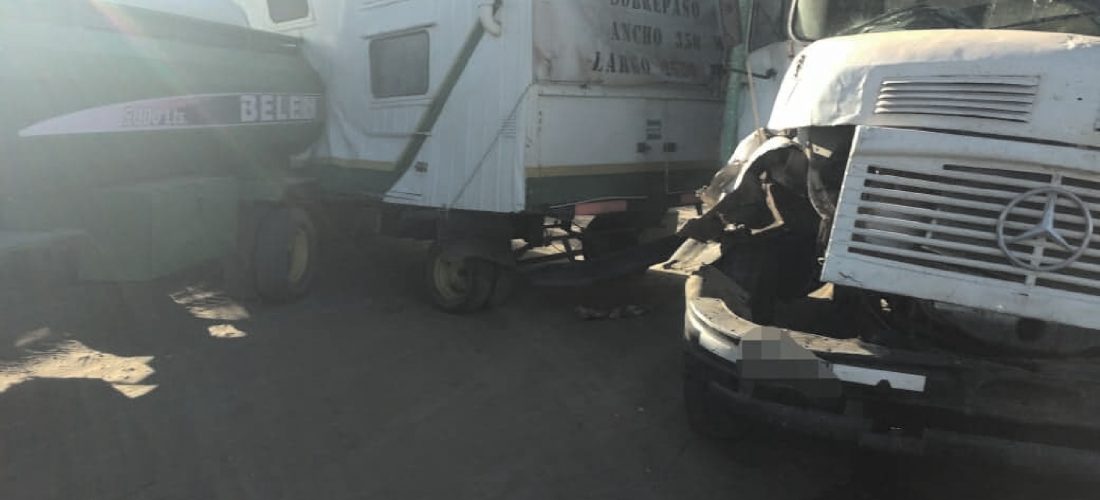 Accidente: camión colisionó con una casilla rural, en cercanías de Pincen
