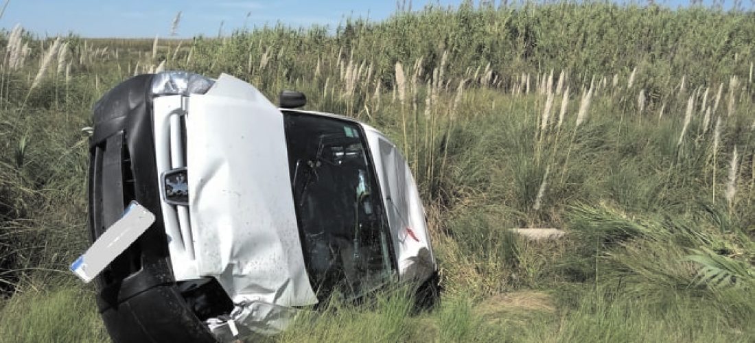 Vuelco fatal: una mujer murió al sufrir accidente en cercanías de Mackenna