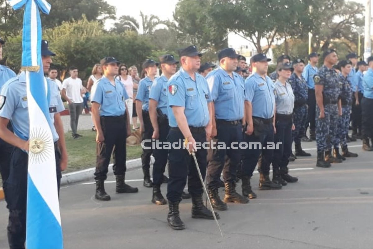 Laboulaye: acto protocolar por el Día de la Policía frente a la jefatura departamental