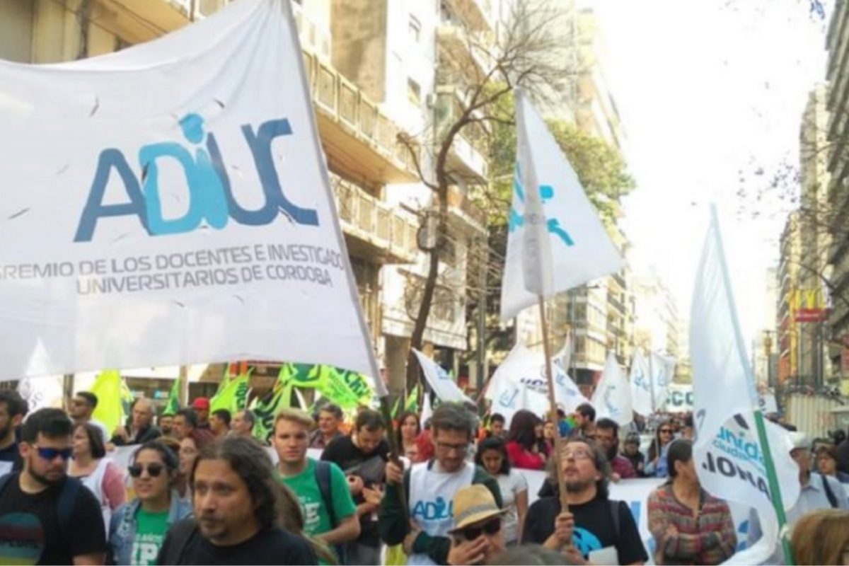 Educación en crisis: van a un paro por 48 hs docentes de la Universidad de Córdoba