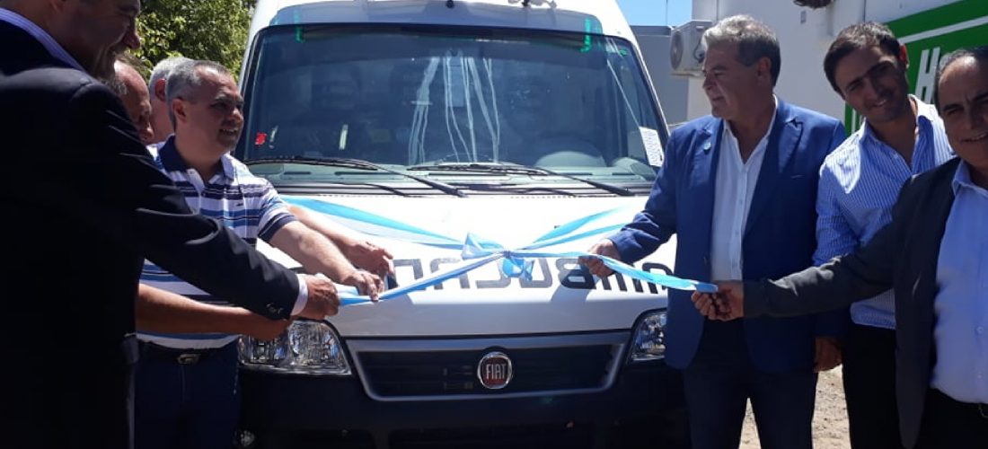 Provincia entregó en Serrano una ambulancia 0 km y $ 200.000 para el hospital municipal
