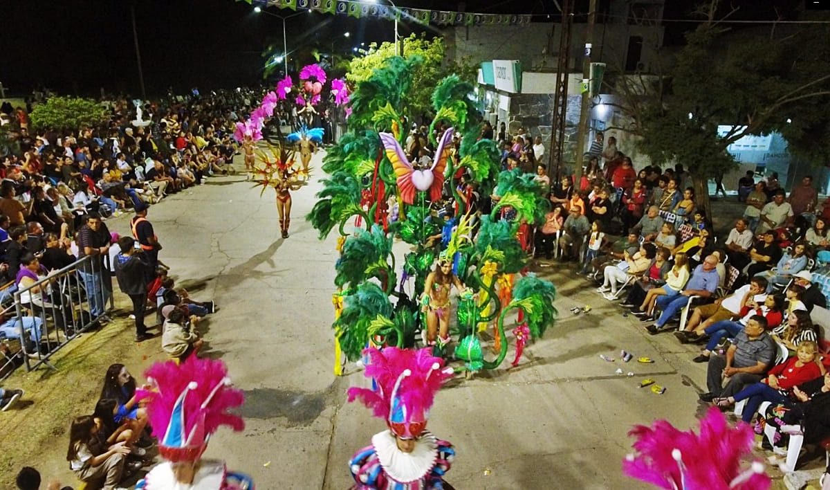 En Buchardo, más de 6 mil personas vivieron y disfrutaron la fiesta de Carnaval 2023