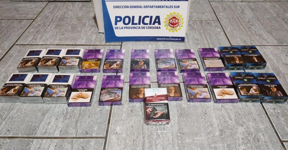 Hurto y aprehensión: fue detenido por robar cigarrillos en un kiosco de Buchardo