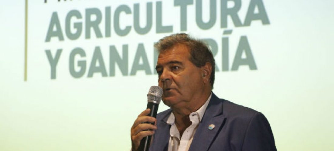 El ministro Busso presentó el programa de conservación de suelos 2019
