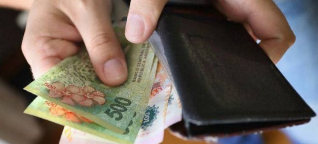 Comenzó el pago a los activos provinciales; jubilados cobran desde el lunes