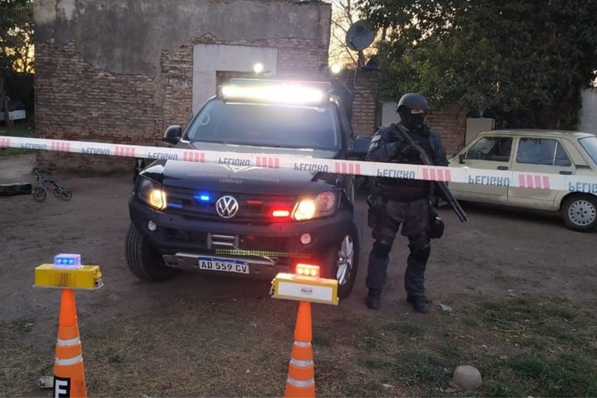 La FPA desarticuló dos bandas que vendían droga en La Carlota: hay seis detenidos