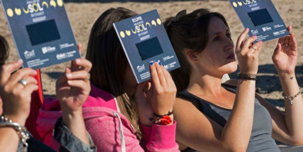 Eclipse solar: recomendaciones para ver el fenómeno sin lesiones en los ojos