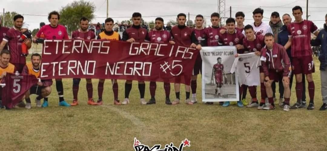 El fútbol regional rindió un sentido homenaje al joven que falleció hace unos días