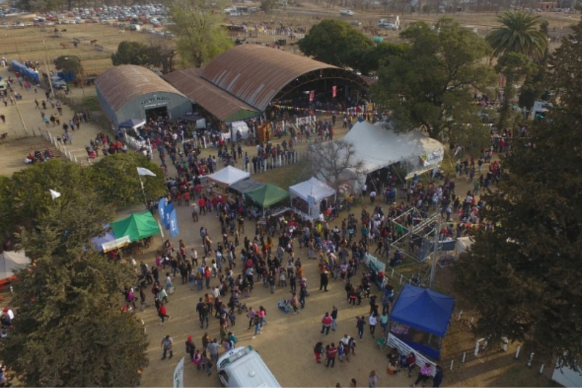 Jornadas sobre lechería, conservación de suelos y forestación en Expo Laboulaye