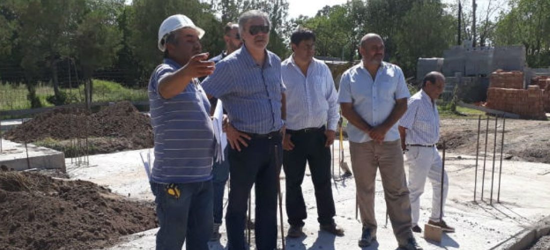 Infraestructura escolar: ministro Grahovac supervisó obras en Laboulaye y Rosales