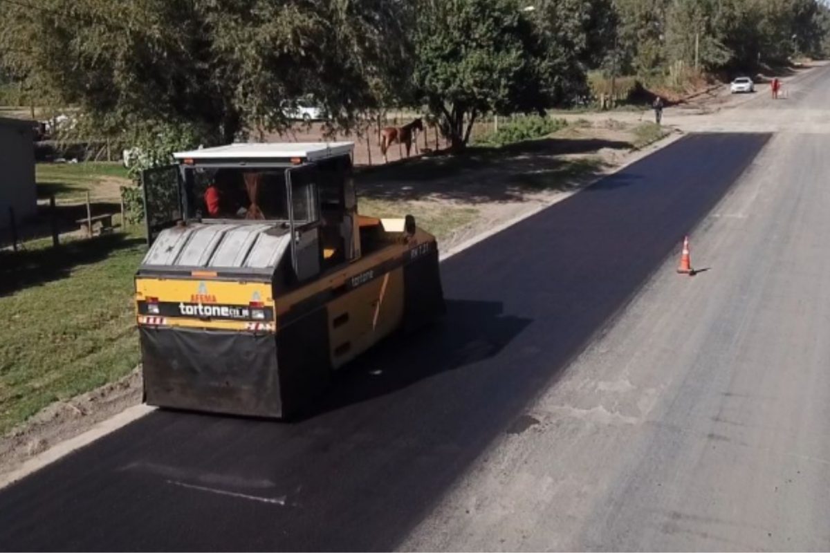 Avanza la pavimentación del tramo entre Villa Huidobro y el límite con La Pampa