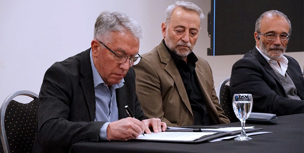 Villa Huidobro recibirá energía eléctrica cordobesa, tras firma de un convenio