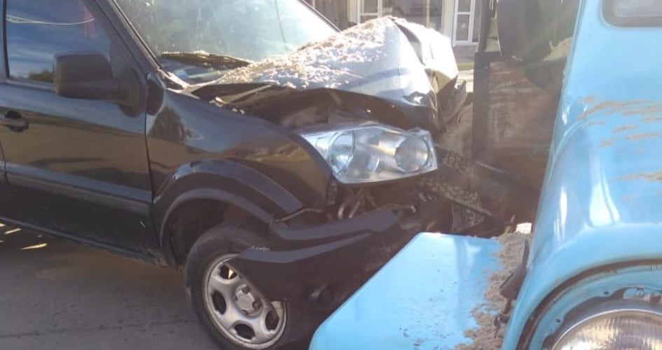 Accidente: dos vehículos protagonizaron un choque en Jovita