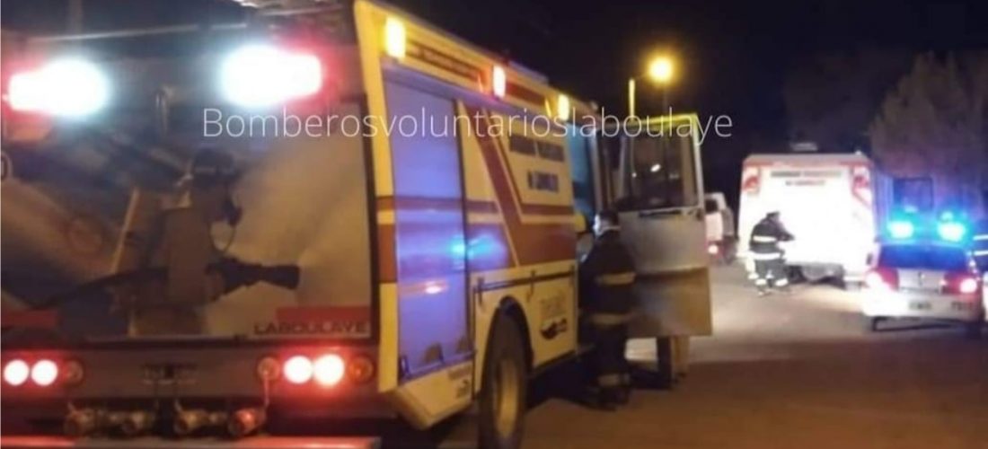 Laboulaye: bomberos controlaron incendio en una vivienda