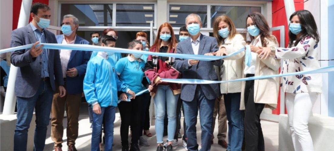 Schiaretti inauguró la escuela ProA en Laboulaye y supervisó obras de la Provincia