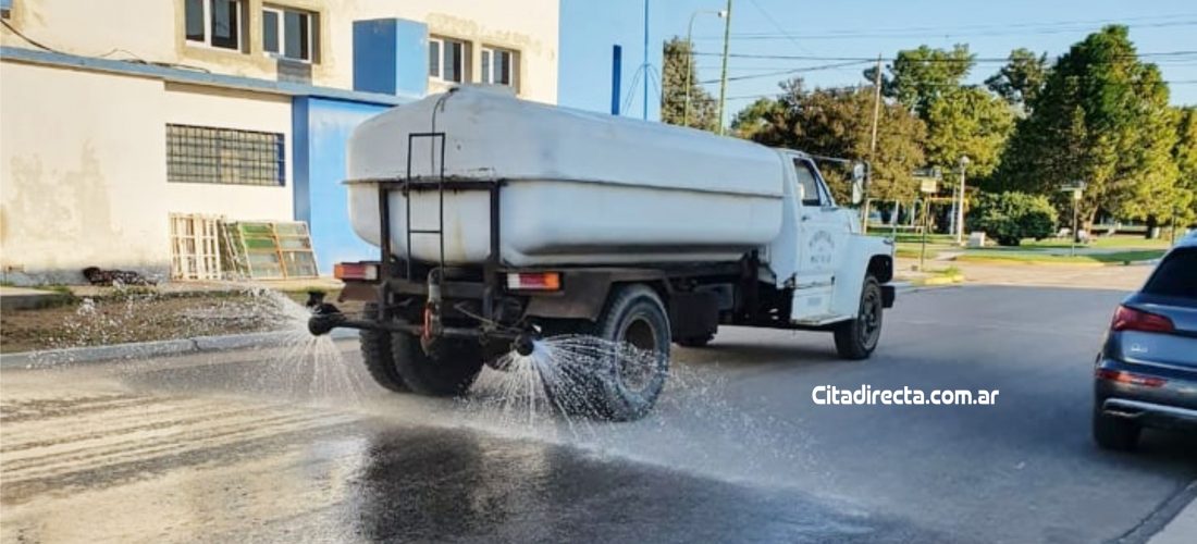 Mattaldi: el Municipio desinfecta calles con agua clorada para prevenir coronavirus