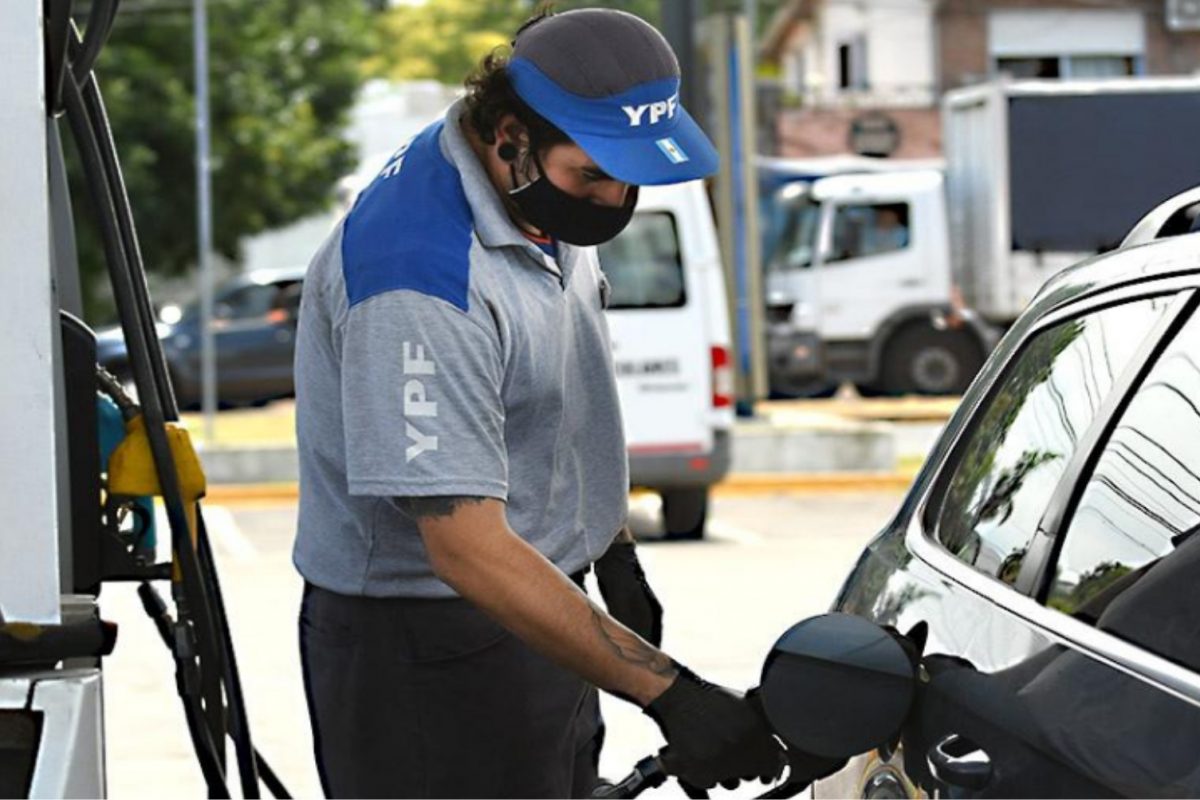 Combustibles: YPF aumentó 4% el precio de naftas y gasoil