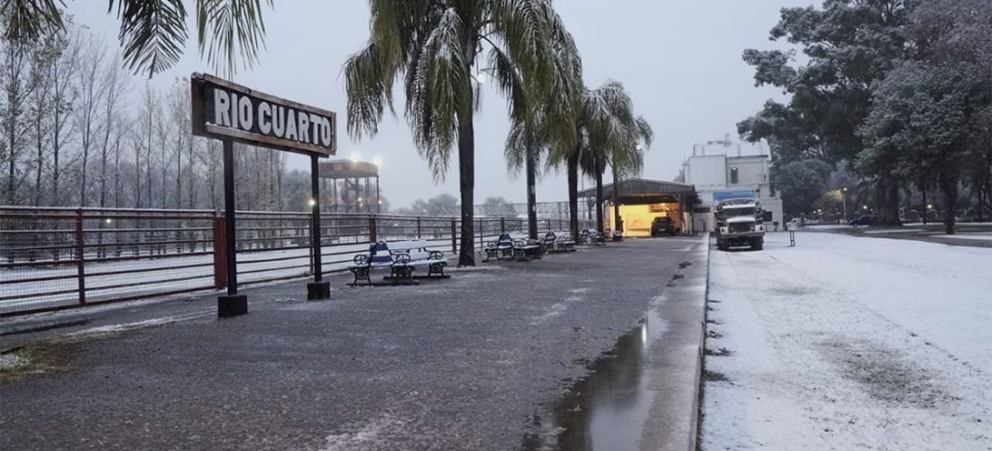 Nieve en Córdoba: meteorólogo explica por qué ocurrió este impactante fenómeno