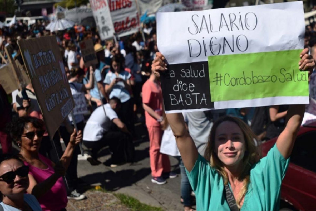 La Provincia, un caos: Salud inicia paro de 48 horas y docentes siguen sin solución