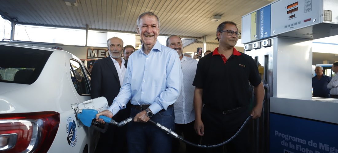 Córdoba inauguró la primera estación de servicio de biocombustibles del país