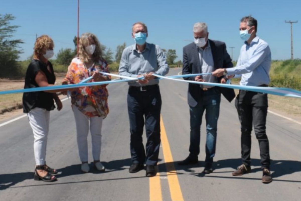 Schiaretti inauguró pavimentación de acceso en otra localidad del sur cordobés