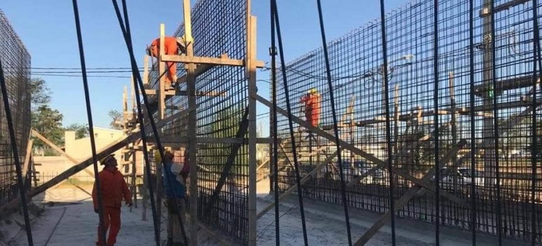 Laboulaye: a paso firme, avanza la construcción de otra cisterna para agua potable