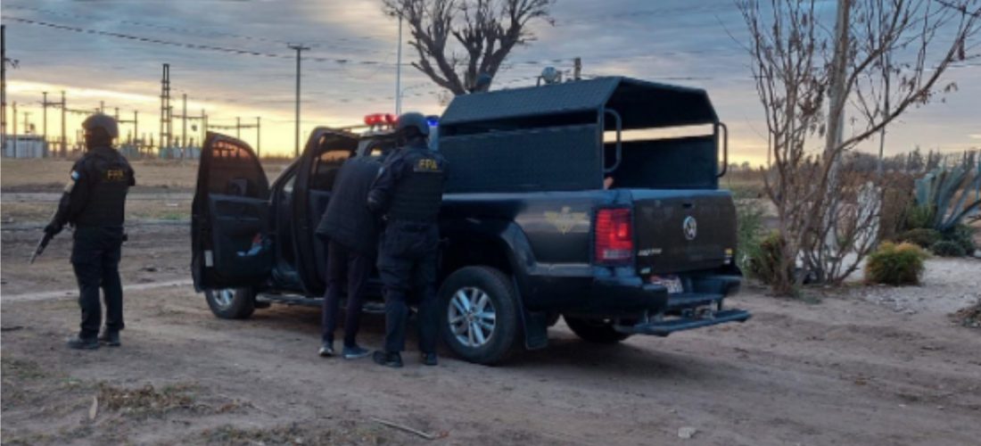 Compraban la droga en Córdoba y la vendían en Serrano: hay tres detenidos