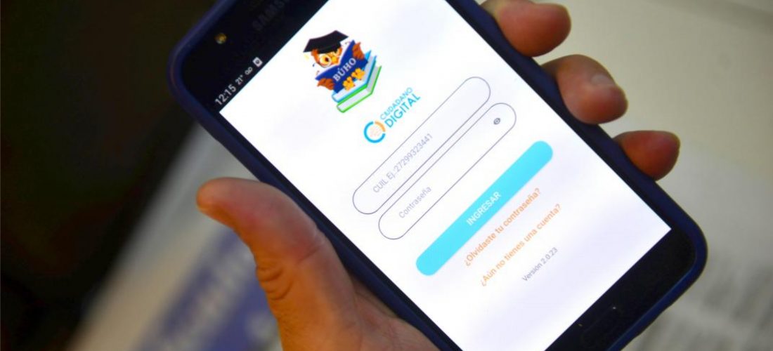 Diseñan una app para que los padres puedan consultar calificaciones de sus hijos