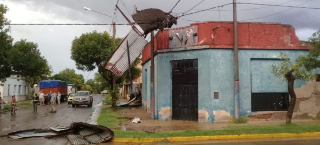 Un temporal de agua, viento y piedra azotó a Huanchilla: importantes daños materiales