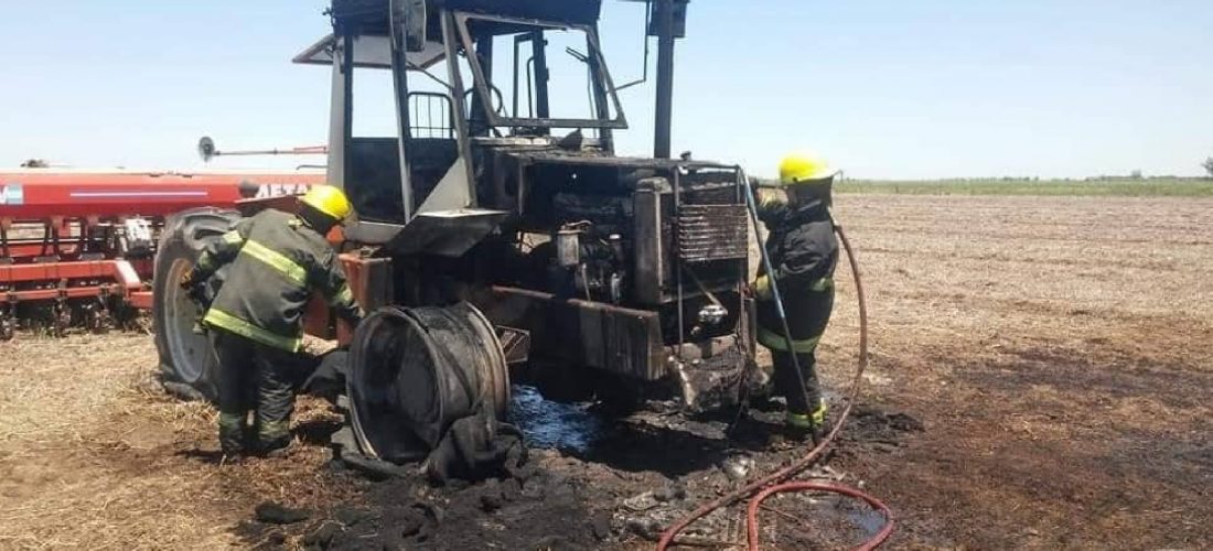 Se incendió un tractor cerca de Laboulaye; solo daños materiales