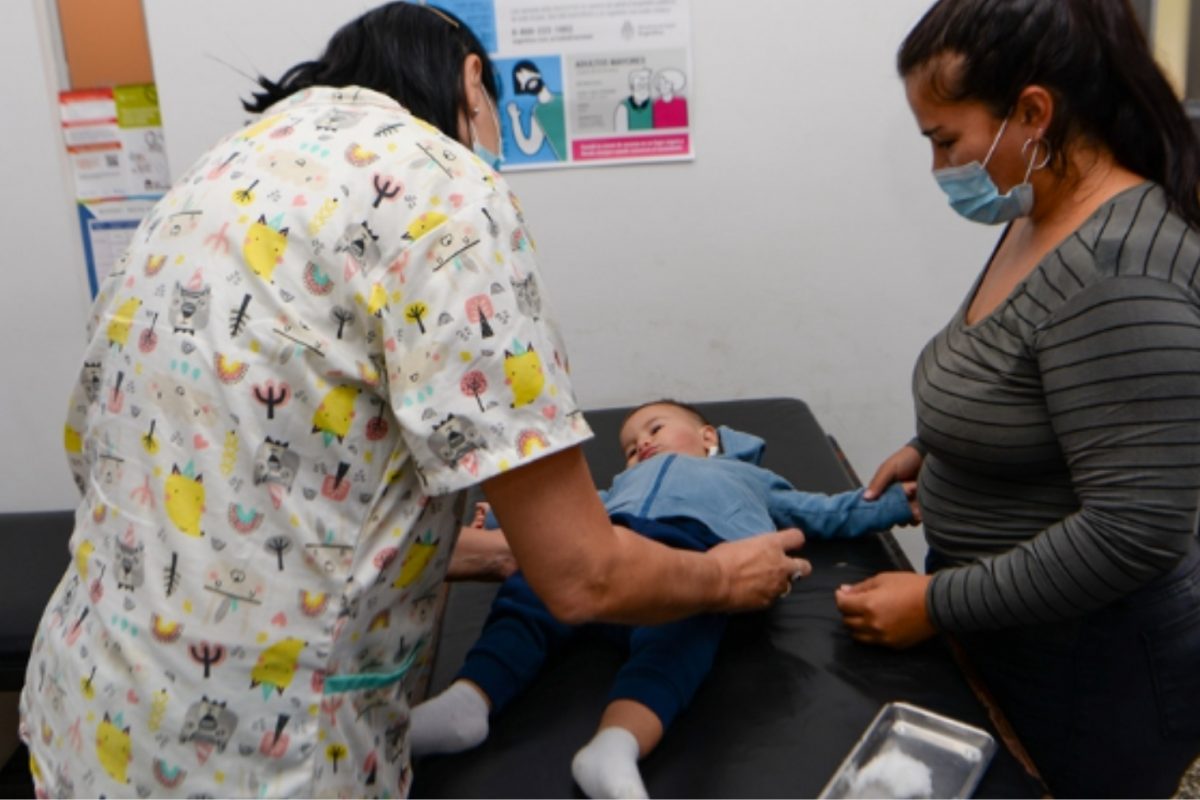 Contra la gripe: comenzó la vacunación a niños de 6 a 24 meses de edad