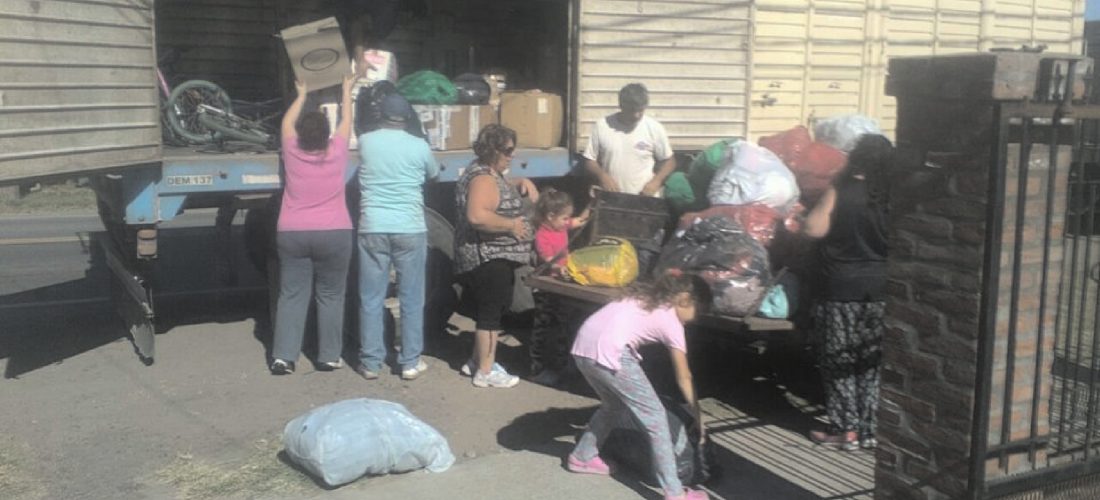 Serrano: repleto de donaciones, partió el “camión solidario” rumbo a Chaco