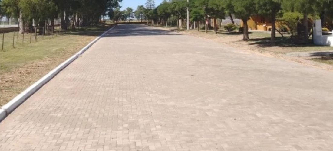 Villa Rossi: el Municipio completó el adoquinado de una importante arteria local