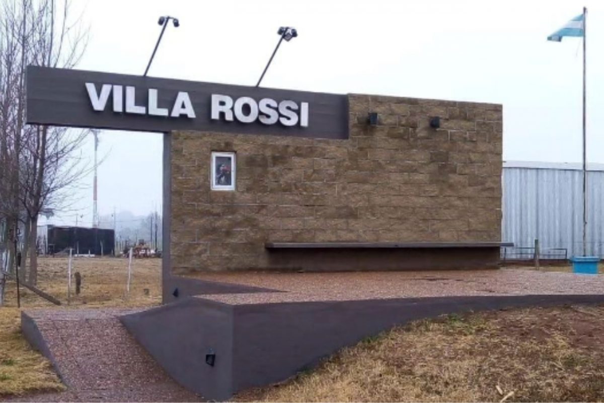 Villa Rossi: mejoras y puesta en valor del pórtico de ingreso a la localidad